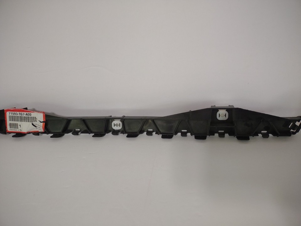 Genuine Honda Spacer R Rear Bumper Side 71593 Tg7 A00 New Oem C5b Ebay 