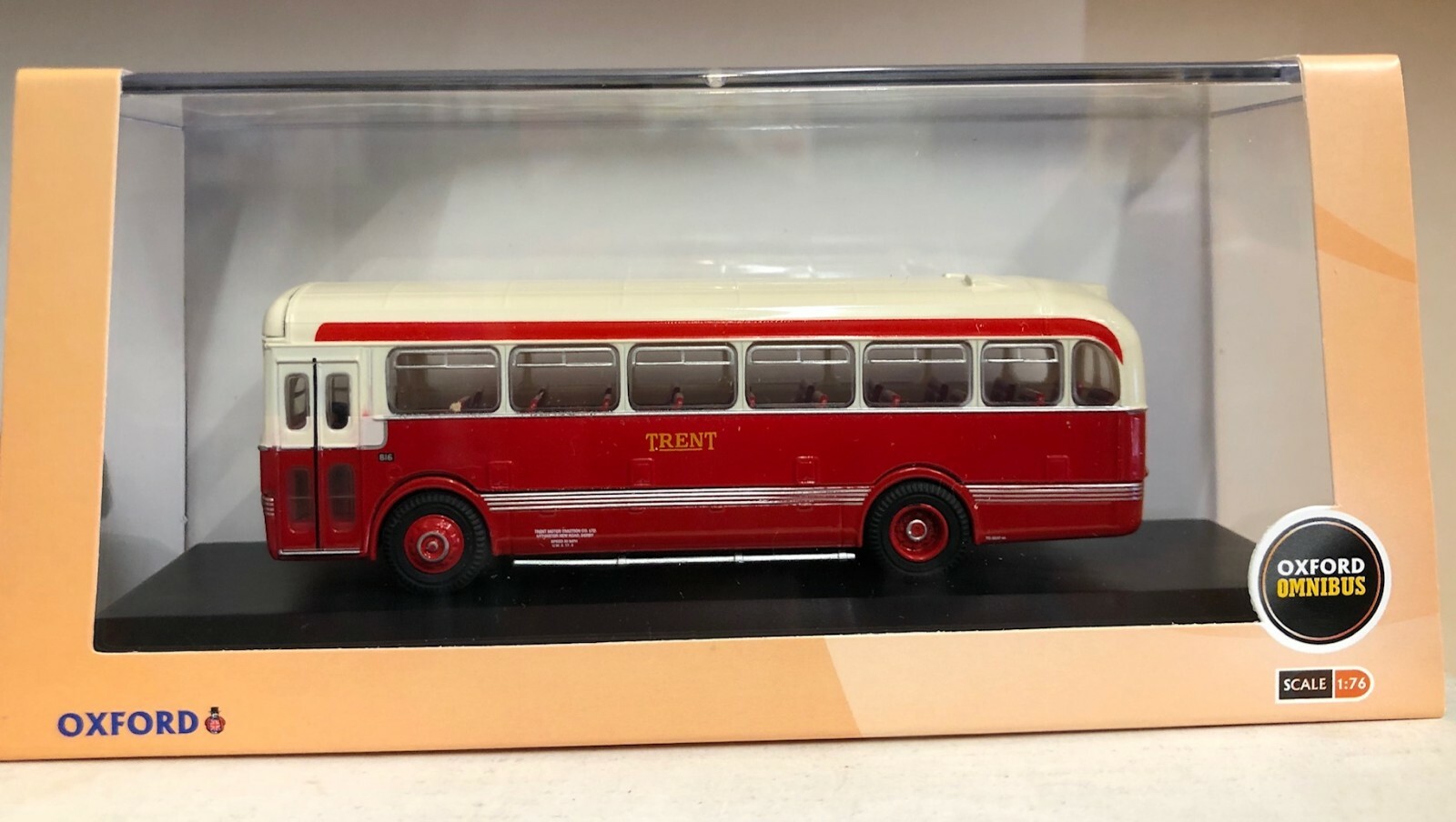 OXFORD OMNIBUS TRENT MOTOR TRACTION SARO BUS 76SB006