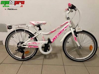 ATALA SKATE GIRL - (BIANCA) - PRONTA CONSEGNA!!!!! | eBay