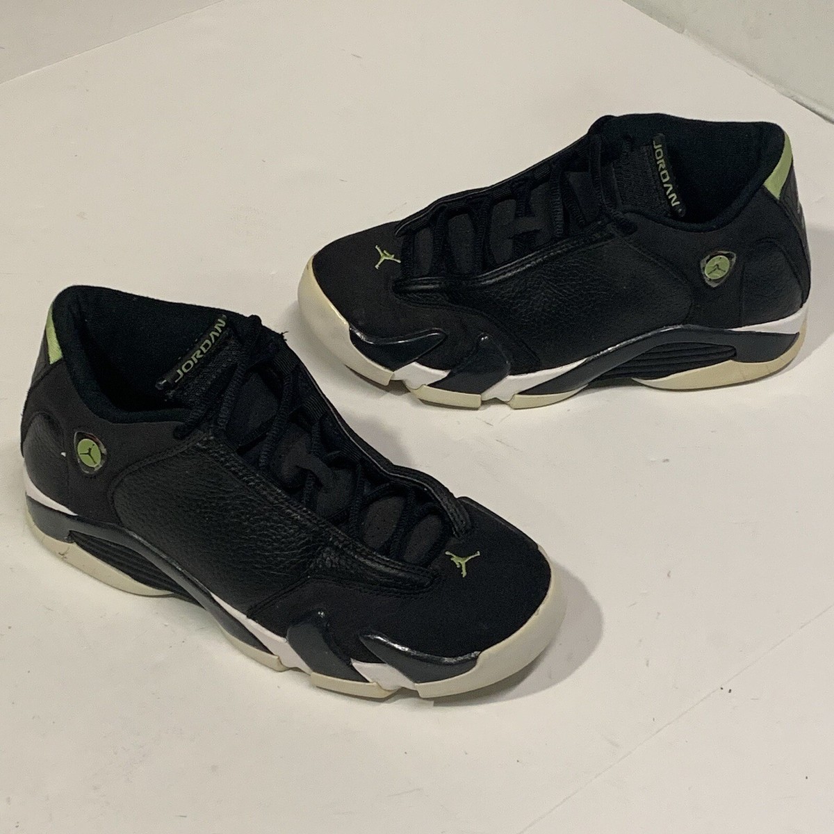 2016 Nike Air Jordan 14 Retro Indiglo Size 7Y / Women's 8.5 Shoe