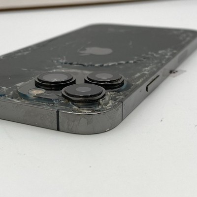 背面割れ-iPhone 13 Pro Max 256GB グラファイト Apple iPhone 13 Pro Max - 256GB - Graphite (Unlocked) - CRACKED