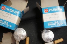 HONDA CB125T CM125 TWIN PAIR OF PISTONS & RINGS 0.75MM O/S 13104-399-010 NOS