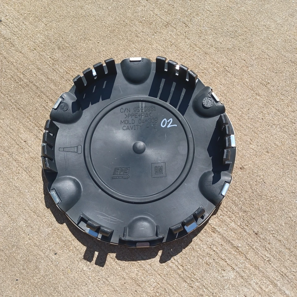 GMC Envoy, XL, tapa central XUV, 2005-2009 parte # 9595881 02 Foto 3 de 3