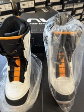 Northwave Domino Women’s Snowboard Boots US 9.5 Euro 41  (9419-133)