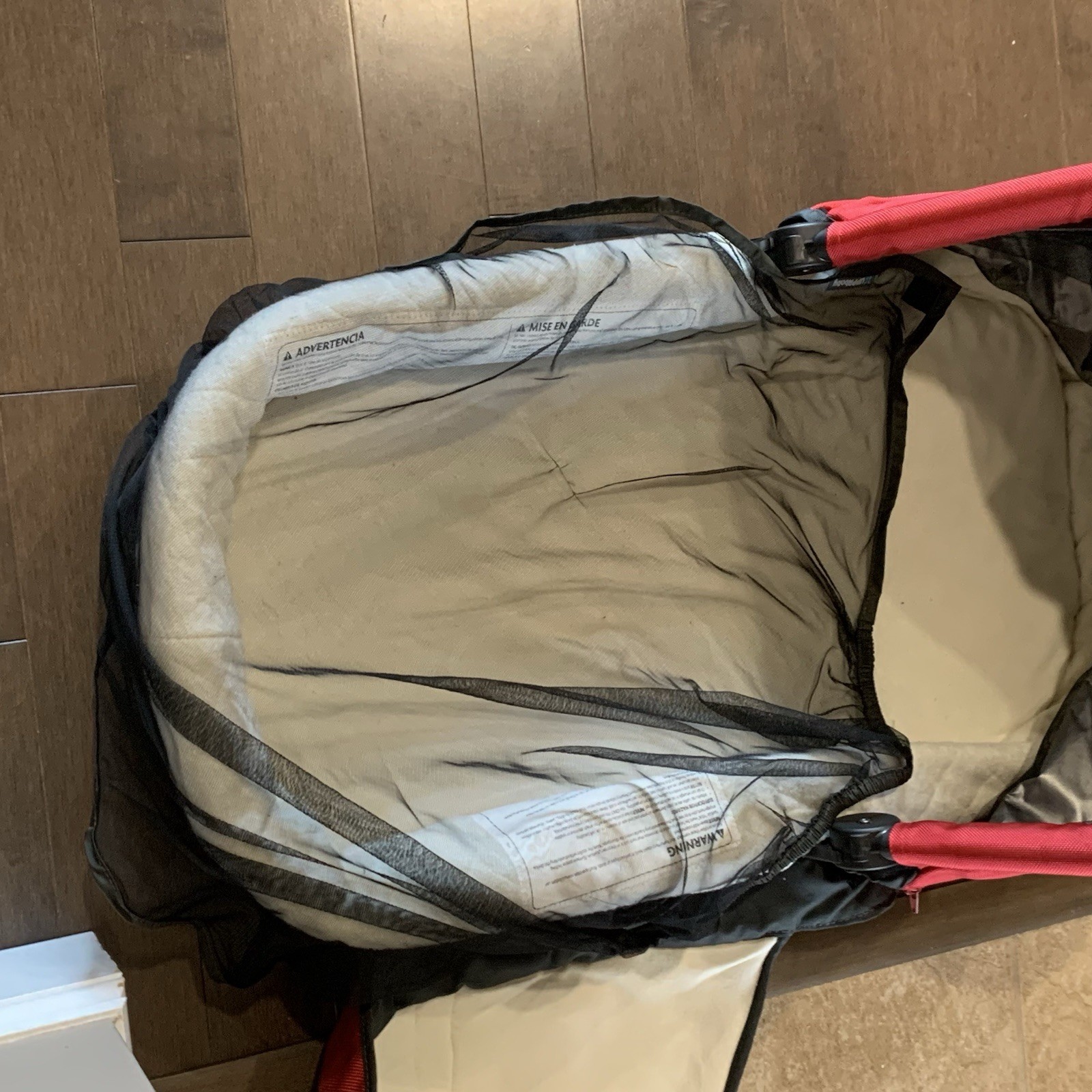 UppaBaby 2012  Universal BABY BASSINET w/ Mattress Mosquito Net Travel Bag Red