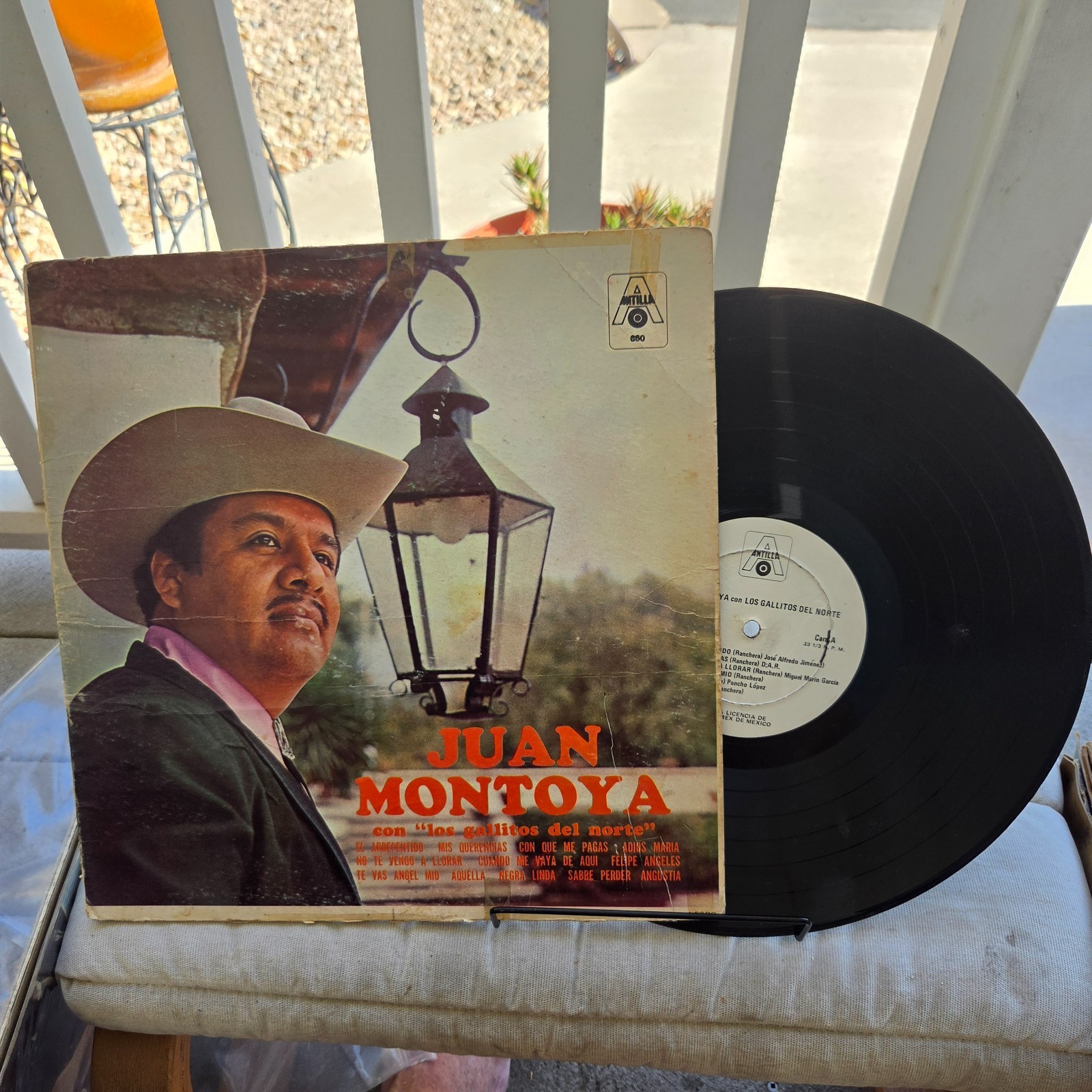 Juan Montoya  Los Gallitos del norte – El Arrepentido LP VG+/VG Antilla 650