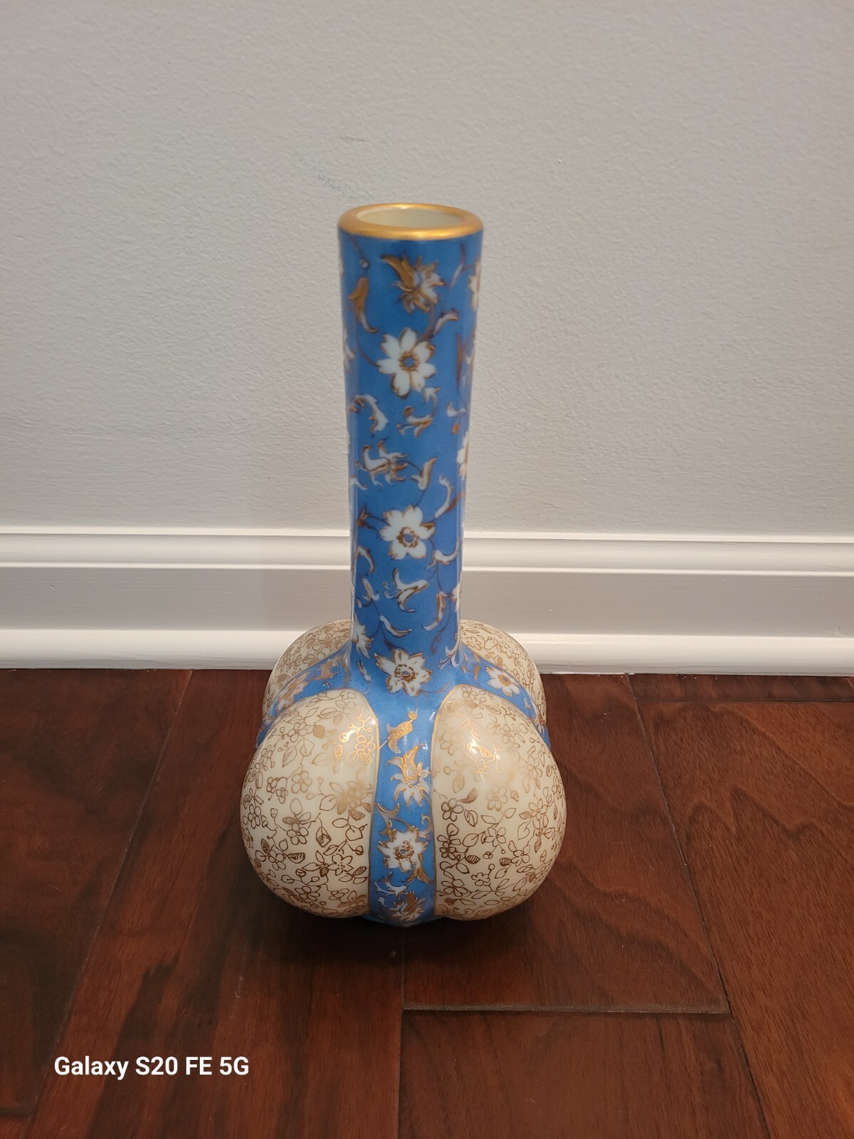 Picture 2 of 6