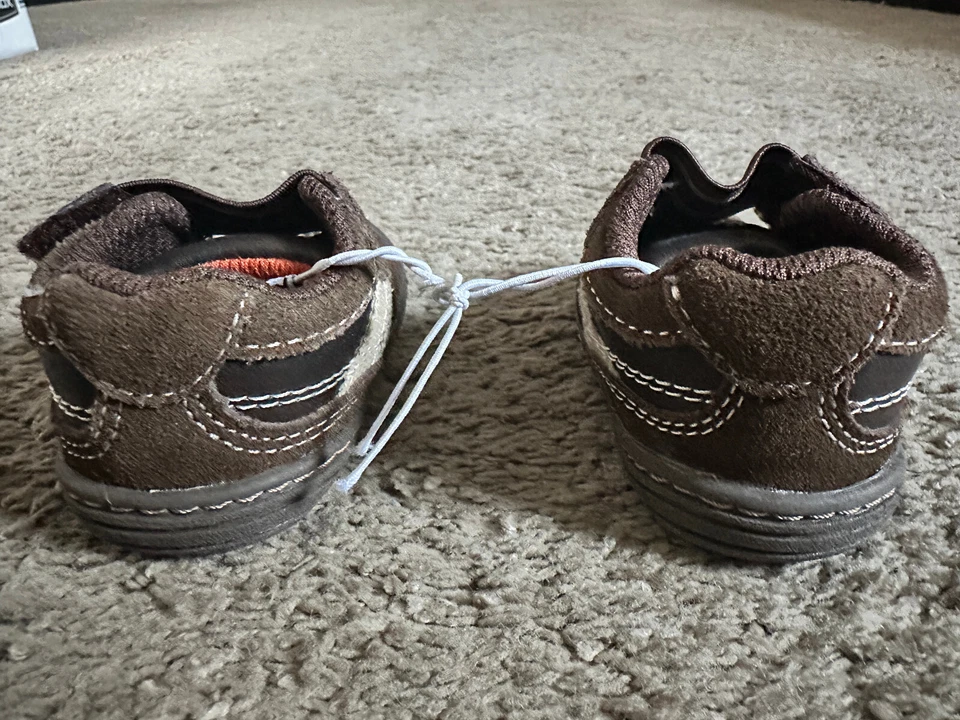 Zapatillas Deportivas Circo Marrón Niños Pequeños Jóvenes Talla 2 NUEVAS sin caja Foto 3 de 4