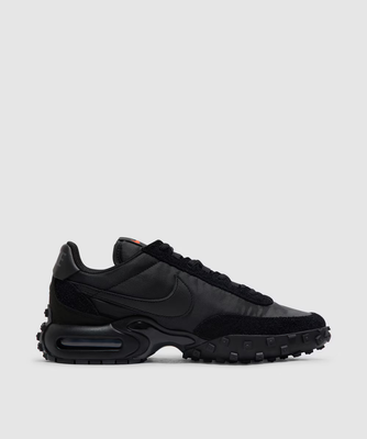 black air max exosense trainers