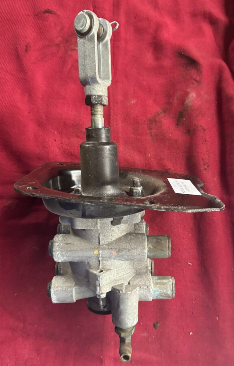INTERNATIONAL PROSTAR FOOT BRAKE VALVE BENDIX - P/N: 5006960 | eBay