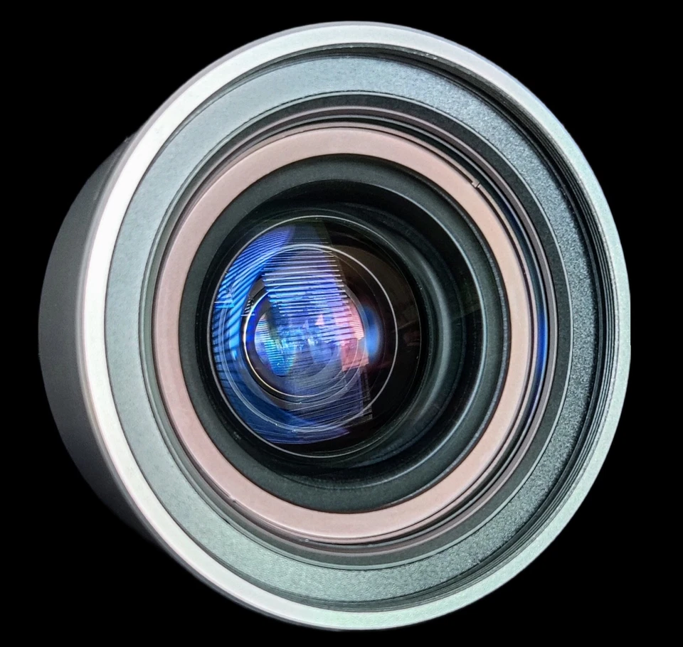 Lente zoom Panasonic ET-LE10 (1,3 - 1,7:1) para proyector Foto 2 de 4