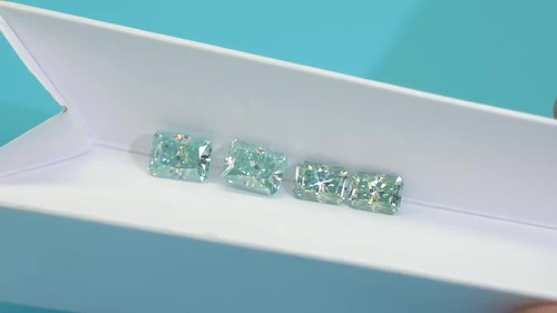 Aqua Blue VVS1 Moissanite Radiant Crushed Ice Cut Loose Gemstone W. Certificate - Video 1 of 1