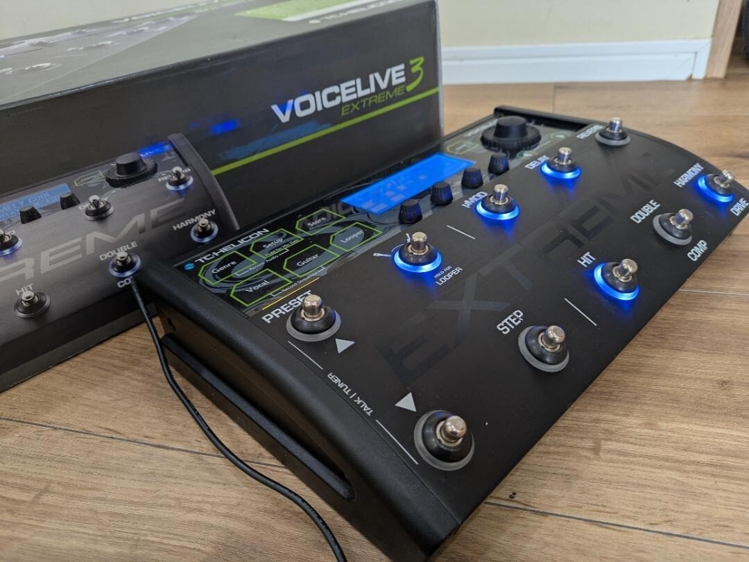 TC-HELICON VOICELIVE 3 Extreme Vocal Guitar Multi Effector Loop