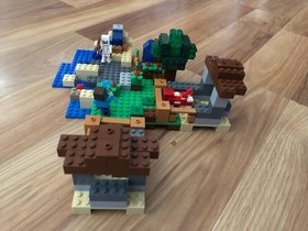 LEGO Minecraft: Crafting Box (21116) 100% Complete W/ Instructions