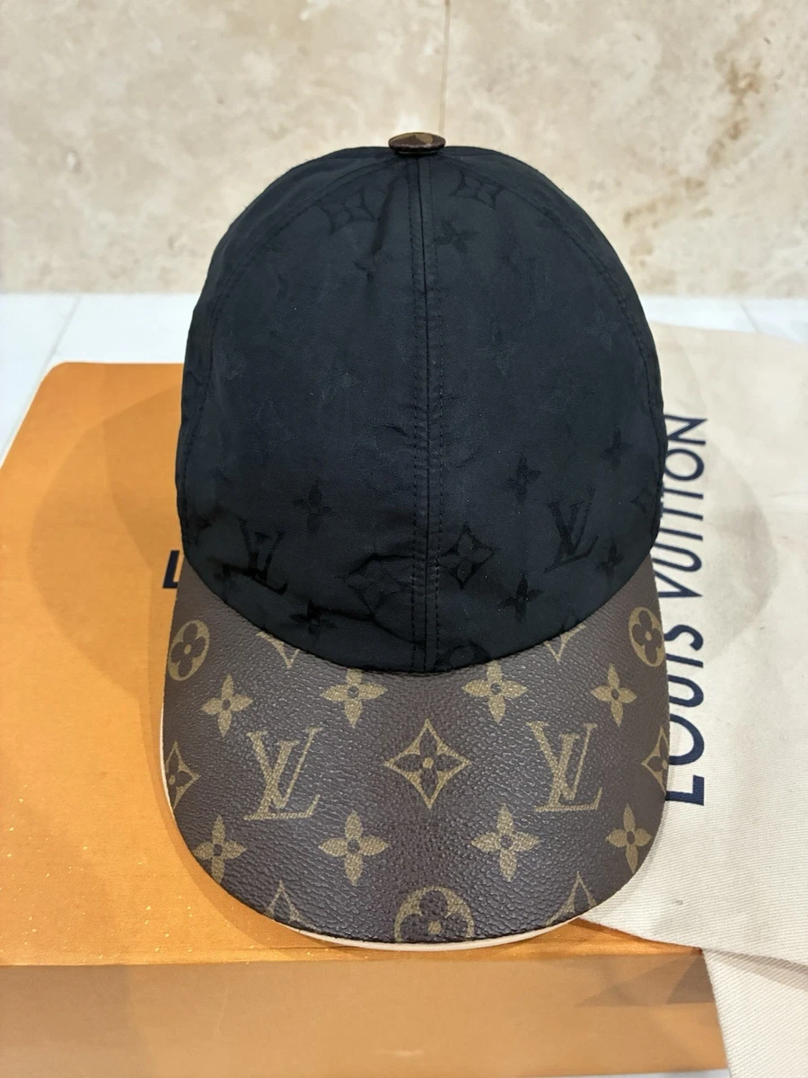 Louis Vuitton Women display picture 1