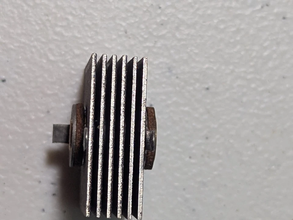 Винтажный селеновый выпрямитель Mallory 6S100 в коробке - Изображение 2 из 4