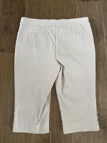 Chicos So Slimming Brigitte Button Hem Slim Soft Latte Cropped Pant Size 1.5 - Picture 7 of 12
