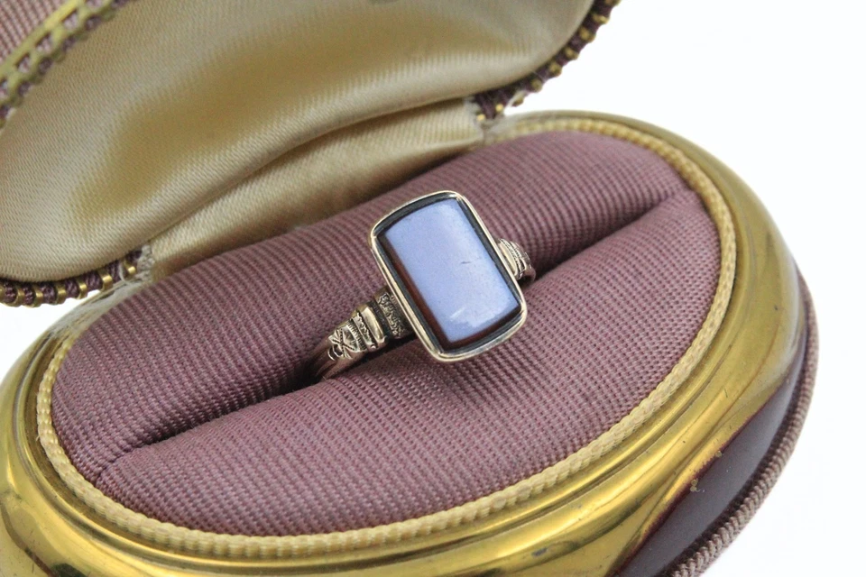 Sweet Antique Victorian 10K Gold Rectangular Sardonyx Signet Tablet Ring Sz 7 - Image 4 of 4