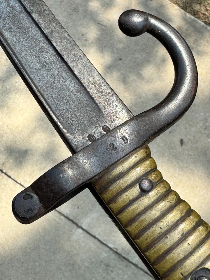 Antique French CHASSEPOT RIFLE YATAGHAN  M1866 BAYONET / Vintage  Short Sword - Image 3 of 4
