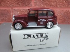 Austin FX3 Taxi 1/43 Scale - Burgundy ERTL Promo for 1989 London Toy Fair BOXED