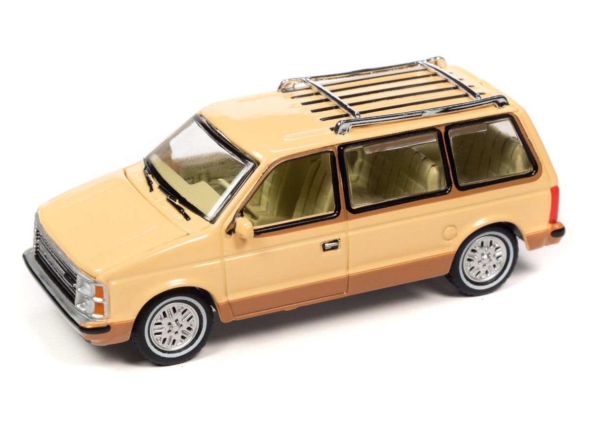 Auto World NEW 1985 CREAM Plymouth Voyager 1:64 Scale Diecast Car