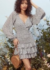 NWT ASTR The Label Womens Blue Long Sleeve Tiered Ruffle Floral Dress Size M