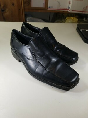 simple dress shoes