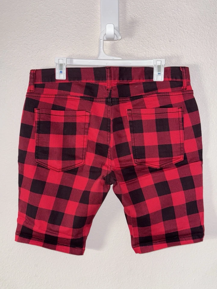 21 Men Red & Black Plaid Shorts Size 33 - Image 2 of 4