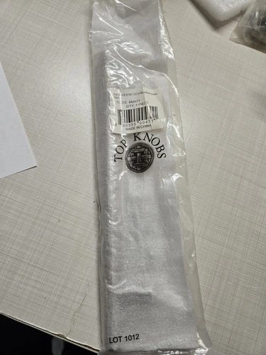 Top Knobs M431 Hopewell Bar Pull 6 5/16" (c-c) Brushed Satin Nickel - Picture 2 of 2