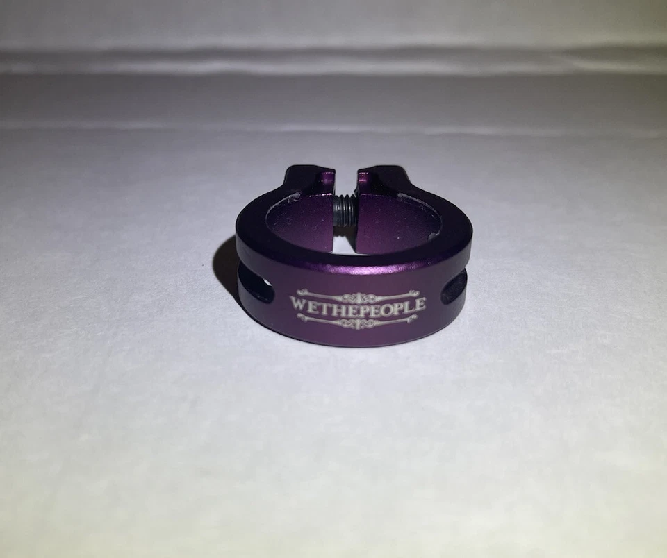 Abrazadera de tija de sillín WTP Supreme - púrpura oscuro We The People BMX Supreme abrazadera de asiento Foto 4 de 4