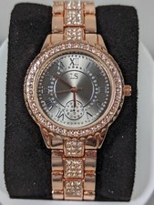 Silver Tone Dial Round Gold Tone Crystal Accent Case Link Bracelet Band Watch