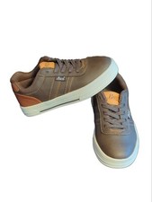 Boys Bass Slip On Shoes Brown Size 11 Faux Laces White Soles EUC