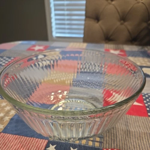 Vintage Pyrex 4.5 QT Ribbed Clear Glass Mixing Bowl 7404-S Made in USA