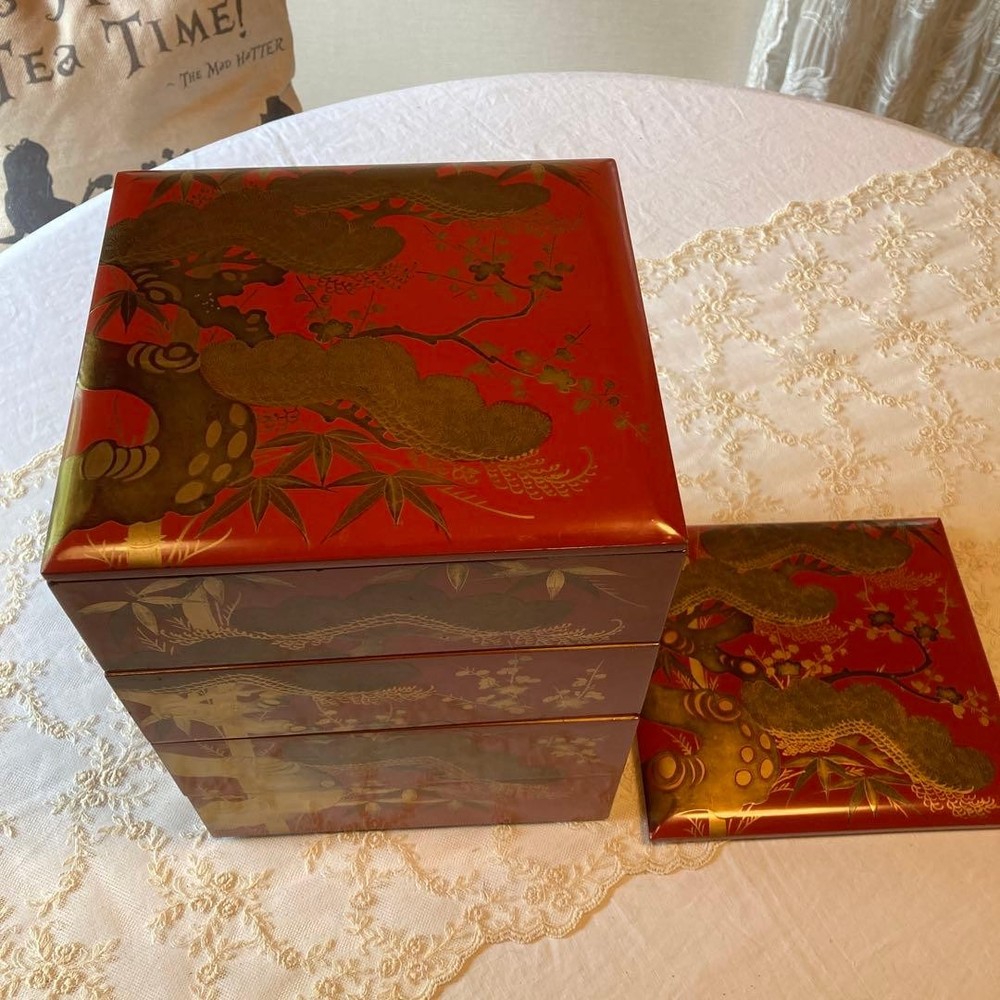 Jubako Bento Box Japanese Antique lacquered gold box
