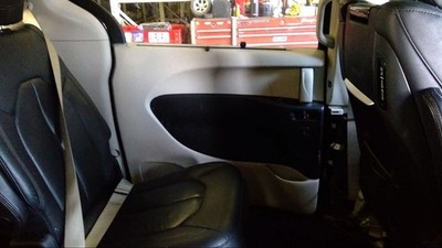 PACIFICA  2018 Door Trim Panel Rear 653309