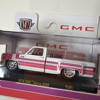 M2 Machines Squarebody 1976 GMC Sierra 3500 Pickup Pink/White 800