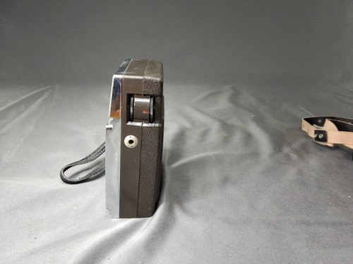 Radio Motorola X25E portatile a tutti i transistor radio cromata con cinturino e custodia - Foto 4 di 16