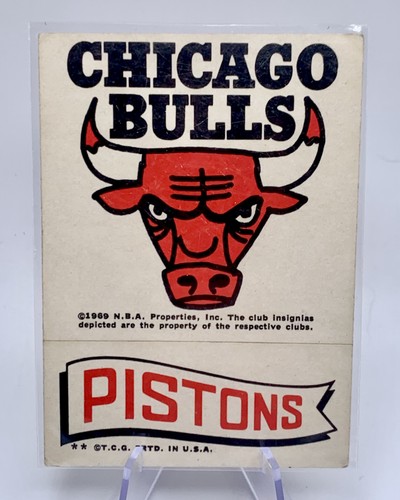 Chicago Bulls Pistons 1973 Topps Team Stickers card