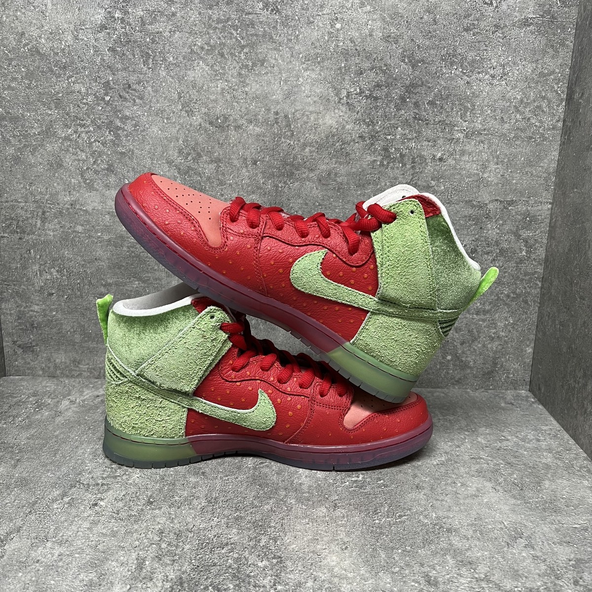 420 strawberry dunks