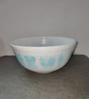 Pyrex Butterprint Amish Turquoise on White Mixing Bowl 2 1/2 QT # 403 Vintage