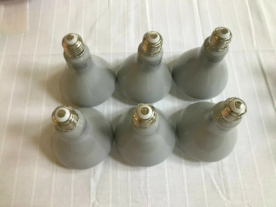 (6-pack) Satco dimmable BR30 9.5W 3000k 120V 60Hz 100mA 750 lumens - Image 3 of 3