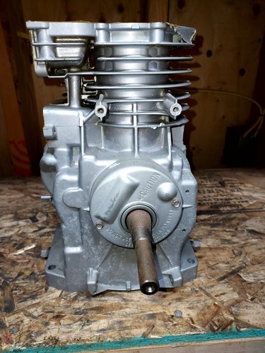 NEW Briggs & Stratton Short Block 5 HP horizontal 3/4 crankshaft