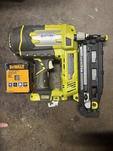 Ryobi  16-Gauge Cordless AirStrike Finish Nailer + Nails (read Discription)