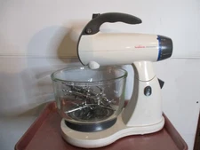 Sunbeam Mixmaster Model 12 Stand Mixer & Bowl w/3 Beaters 350watts Tested