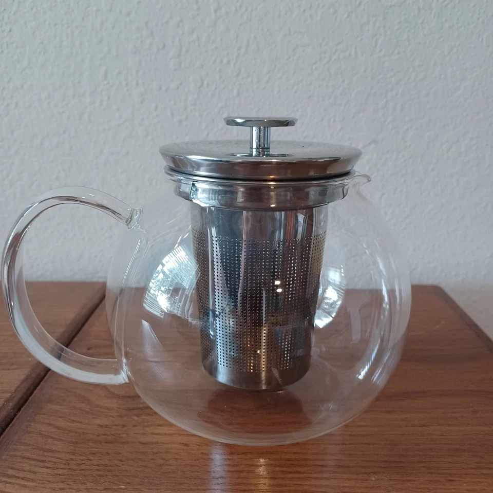 Tetera de vidrio Bialetti - 1 L / 34 OZ - Vidrio transparente y plata - Infusor de acero inoxidable Foto 4 de 4