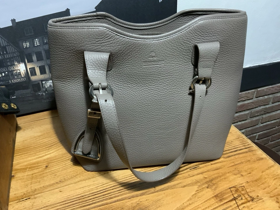 Sac RENOUARD En Cuir Grainé gris Neuf - Photo 4/4