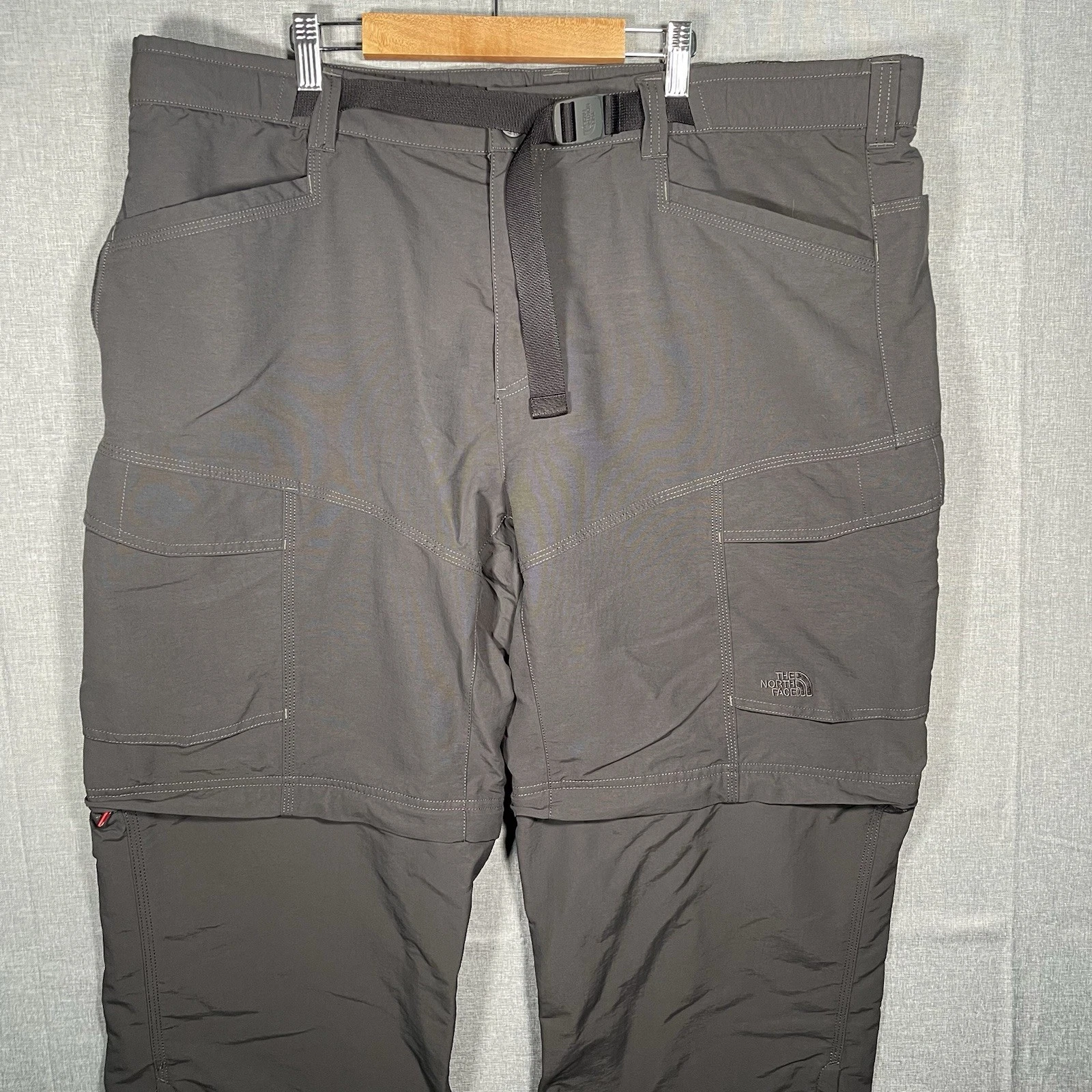The North Face Paramount Pants Mens 2XL Gray Convertible Cargo Belted Hiking