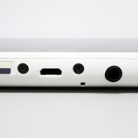 Sony Playstation PS Vita Glacier White PCH-2000 ZA22 Console only PSV Slim Used