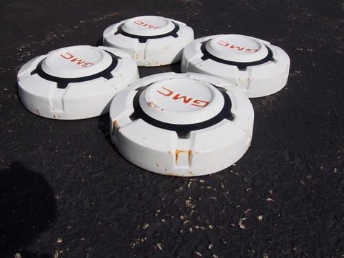 OEM 1969-1975 GMC DOG DISH 2WD WHITE HUB CAPS 10-1/2 PICK UP TRUCK SET OF 4 - Picture 8 of 10