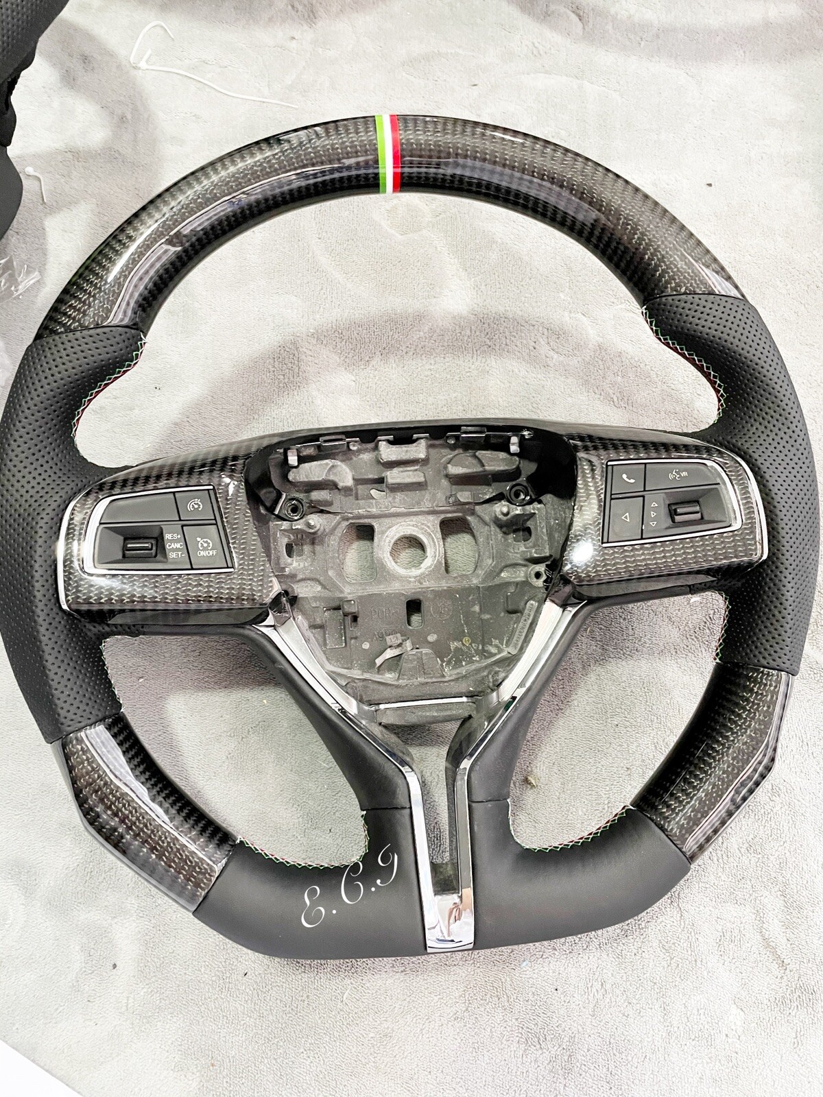 OEM NEW MASERATI GHIBLI QUATTROPORTE LEVANTE CARBON FIBER RED STEERING WHEEL